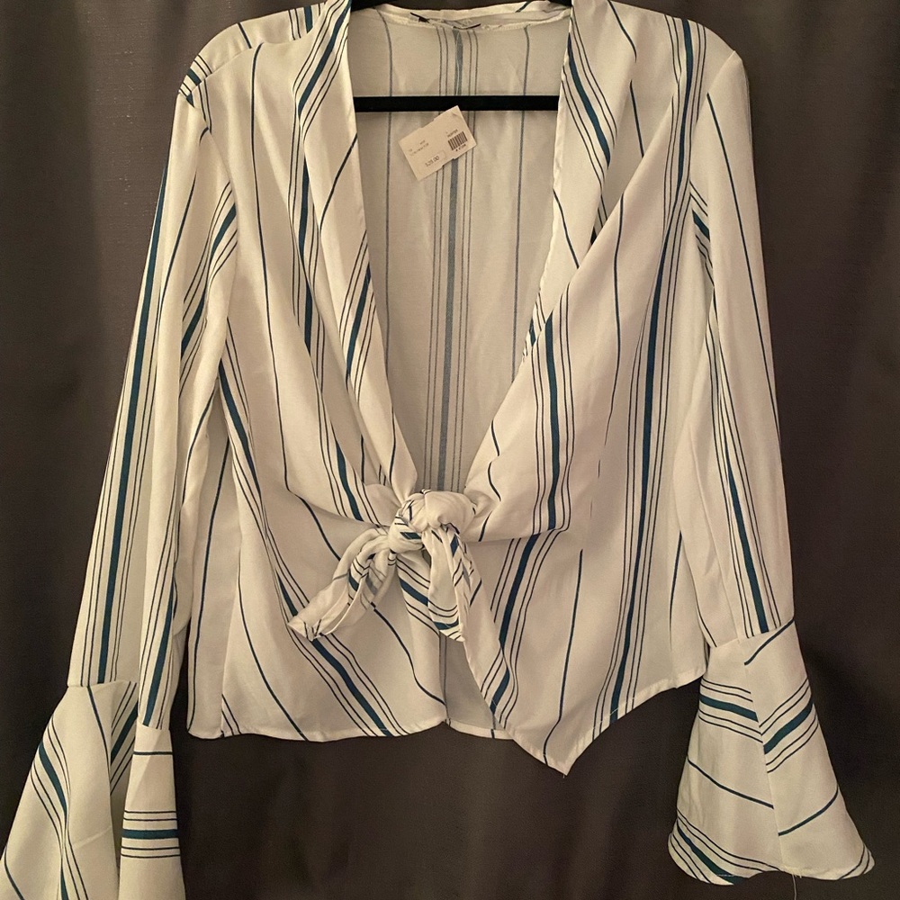 ⭐️ SOLD ⭐️ Long Sleeve Top